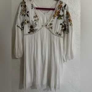 White Boho Embroidered Long Sleeve Dress‎ – Lined – Women’s Large